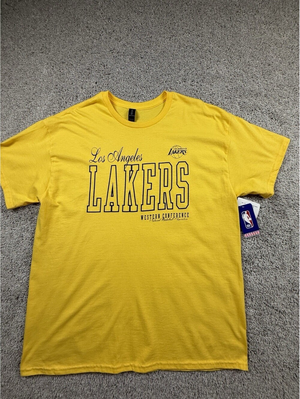 NWT NBA L A Lakers Men’s T Shirt Size XL Yellow